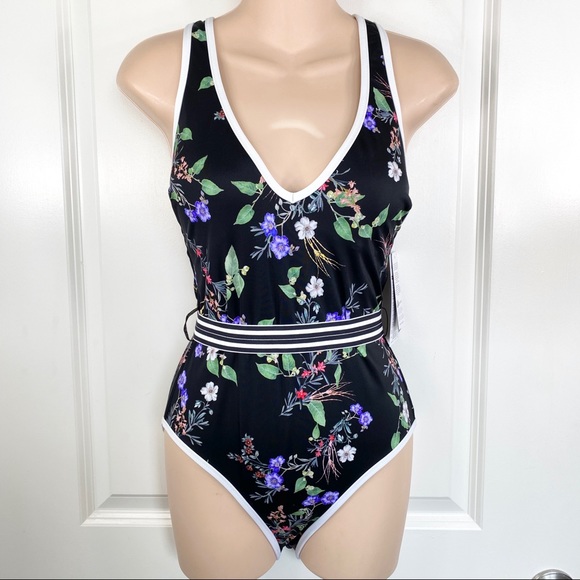 🎉HP🎉 ATHLETA Gold Coast Belted 1PC Swimsuit - Picture 3 of 16